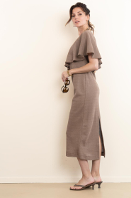 March23 |  Asymmetrical dress breeze | Brown | Picture 6