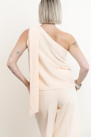 March23 :  One-shoulder top Lucy | pink - img10
