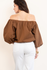 Aaiko |  Off-shoulder top Maddy | brown | Picture 8