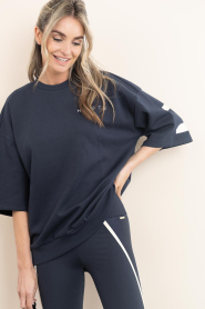 Haute L'Amitié |  Oversized sweater met logo Maxi | dark blue | Picture 5