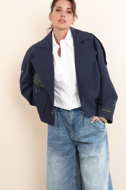 Haute L'Amitié :  Jacket with faux leather details Taylor | dark blue - img5