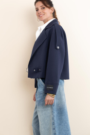 Haute L'Amitié :  Jacket with faux leather details Taylor | dark blue - img8