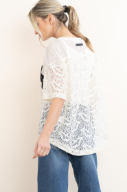 Haute L'Amitié :  Lace baseball blouse Court | natural - img8