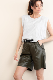 Co'Couture :  Faux leather short Gitt | dark green - img7