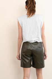 Co'Couture :  Faux leather short Gitt | dark green - img9