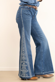ba&sh |  Flared jeans with embroidery Vivy | blue | Picture 6