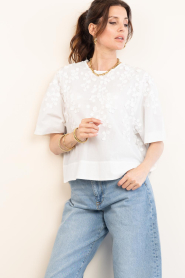 Second Female |  Top with embroidery Farrow | white | Picture 5