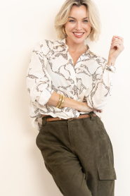 Second Female |  Knotted blouse with print Soil | natural | Picture 2