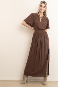 Dante6 |  Maxi dress Geroux | brown | Picture 5