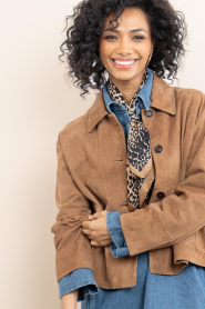 Little Soho :  Shawl with leopard print Leopard | animal print - img4