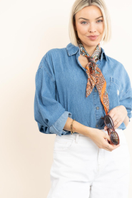 Little Soho :  Shawl with print Paisley | orange - img3