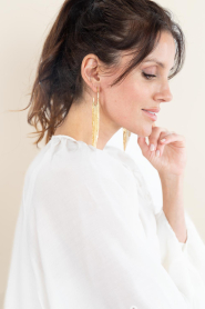 Little Soho :  Earrings String Hoop | gold - img4