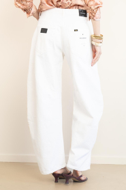 Lois Jeans |  Balloon jeans Aliana L34 | white | Picture 8