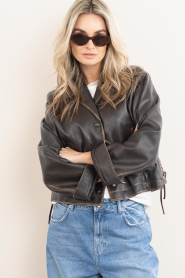 A. Kjaerbede |  Sunglasses with round frame Winnie | brown | Picture 2