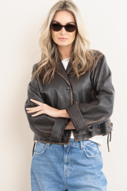 A. Kjaerbede |  Sunglasses with round frame Winnie | brown | Picture 4