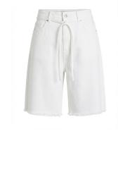 Club L'avenir |  Denim baggy short Elva | white | Picture 1