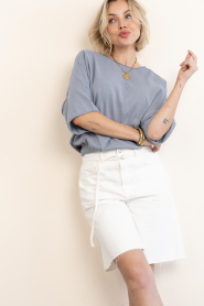 Club L'avenir |  Denim baggy short Elva | white | Picture 7