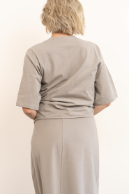 Club L'avenir :  Jersey top with tie Marisol | taupe - img9