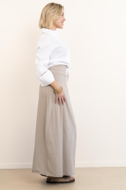Club L'avenir :  Jersey maxi skirt Manu | taupe - img7