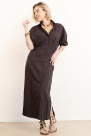 Club L'avenir |  Cotton maxi dress Hania | brown | Picture 2