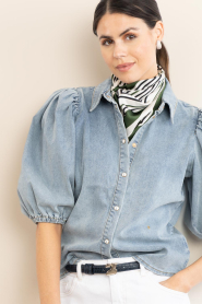 Little Soho |  Scarf with print | natural | Picture 3