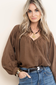 Little Soho |  Necklace with beads and coin Lola | brown | Picture 3