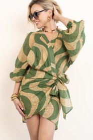 The Belle of the Beach |  Cotton mini dress with print Suzie | green | Picture 5