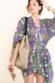 The Belle of the Beach |  Cotton mini dress with print Suzy | purple | Picture 4