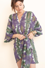 The Belle of the Beach |  Cotton mini dress with print Suzy | purple | Picture 5