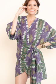 The Belle of the Beach |  Cotton mini dress with print Suzy | purple | Picture 6