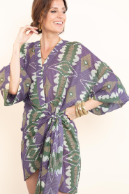 The Belle of the Beach |  Cotton mini dress with print Suzy | purple | Picture 7