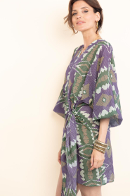 The Belle of the Beach |  Cotton mini dress with print Suzy | purple | Picture 8