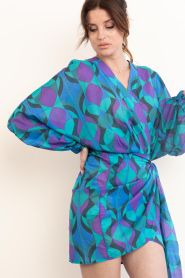 The Belle of the Beach |  Cotton mini dress with print Suzie | green | Picture 6