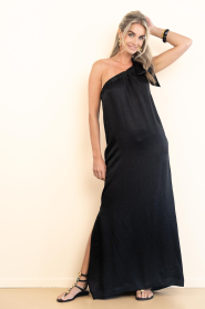 The Belle of the Beach |  One-shoulder maxi-dress Ella | black | Picture 6
