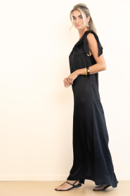 The Belle of the Beach |  One-shoulder maxi-dress Ella | black | Picture 7