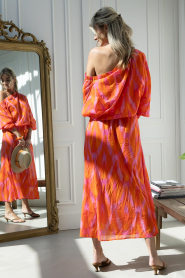 The Belle of the Beach :  Off shoulder maxi dress Alaya | pink - img9
