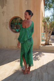 The Belle of the Beach |  Off shoulder maxi dress Alaya | green | Picture 4