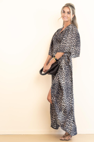 The Belle of the Beach :  Wrap maxi dress Charlotte | animal print - img5