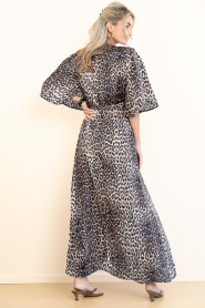 The Belle of the Beach :  Wrap maxi dress Charlotte | animal print - img9