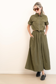 Ibana |  Shiny maxi skirt Sana | green | Picture 5