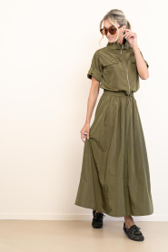 Ibana |  Shiny maxi skirt Sana | green | Picture 6