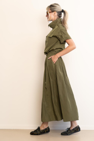 Ibana |  Shiny maxi skirt Sana | green | Picture 7