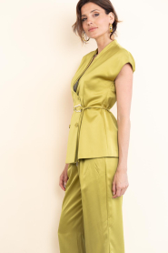 Ibana |  Silk shiny top Teja | green | Picture 8