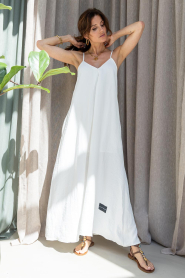 Haute L'Amitié |  Viscose blend maxi dress Corsica | white | Picture 4