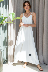 Haute L'Amitié |  Viscose blend maxi dress Corsica | white | Picture 5