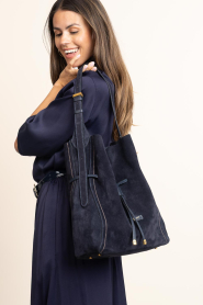 Gianni Chiarini :  Suede handbag Sienna medium | night blue - img2