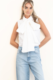 Herskind |  Blouse with tie detail Royal | white | Picture 6