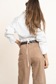 Copenhagen Muse :  Cotton blouse with tie belt Melanie | white - img7