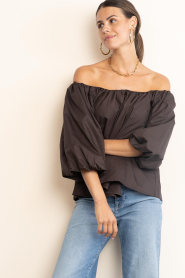 Copenhagen Muse |  Off shoulder top Shirley | brown | Picture 6