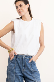 Co'Couture |  Sleeveless top with shoulder padding Eddie | white | Picture 5